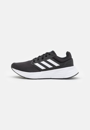 GALAXY 6 - Neutral running shoes - core black/footwear white