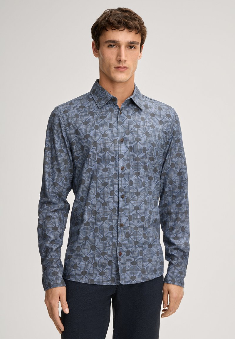 Langsleeve shirt in een blauw en grijs abstract patroon, gemaakt van geweven stof met een button-down kraag en bruine knopen.