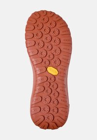 Vibram sole in brown-orange rubber with a textured surface, featuring circular patterns and a prominent yellow logo. Size 38.