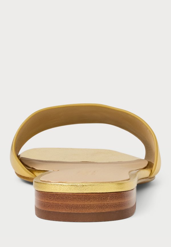 EVERLEY METALLIC LEATHER SLIDE SANDAL - Mules - modern gold3