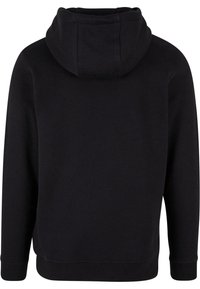 Zwarte hoodie met een gladde textuur, geribbelde manchetten en zoom. Heeft een klassieke snit en een eenvoudig, minimalistisch ontwerp.
