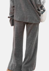 Cupshe Jogginghose - dark grey