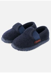 Maritimeblauwe wollen pantoffels met elastische zijkanten, rubberen zolen en een gestructureerde afwerking. Voorzien van een rood en zwart logo-label aan de zijkant.