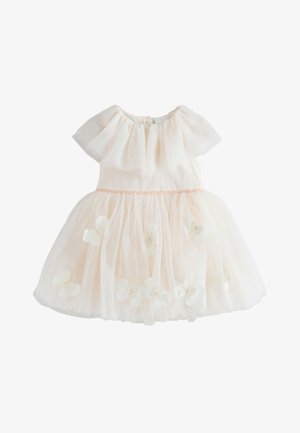 Detské šaty krémovej farby s krátkymi naberanými rukávmi, zúženým pásom a tylovou sukňou zdobenou 3D kvetinovými aplikáciami.