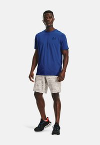 Under Armour SPORTSTYLE LC SS - T-shirt estampada - dark blue