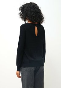 Authentic Cashmere DIBONA czarny