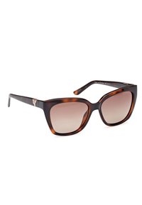 Lunettes de soleil à monture carrée avec un motif écaille de tortue. Branches en plastique brun foncé avec un accent logo subtil. Verres dégradés du brun au clair.