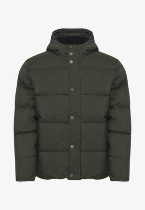 Sötétzöld puffalé kellyel, steppelt kialakítással, ezüst nyomógombokkal és puha textúrával.