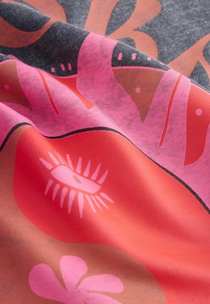 Next REGULAR FIT - GRAPHIC - Print T-shirt - charcoal pink sun