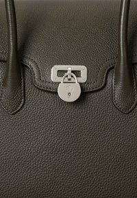 Lauren Ralph Lauren PEBBLED LEATHER LARGE TANNER SATCHEL - Mala de mão - dark olive