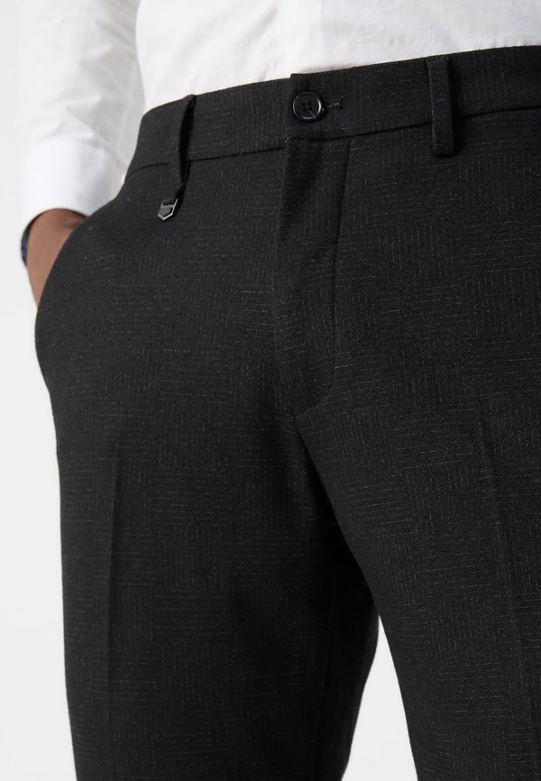 TROUSERS ASHE - Chinos2