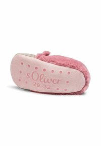 Ciabatta rosa con una parte superiore in tessuto morbido e strutturato, suola morbida e nome del marchio ricamato. Presenta piccoli punti per la presa e una forma arrotondata. Taglia 29-32.