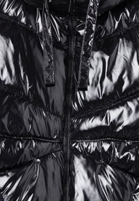 IMBOTTITO LUCIDO CON CAPPUCCIO - Parka - nero
