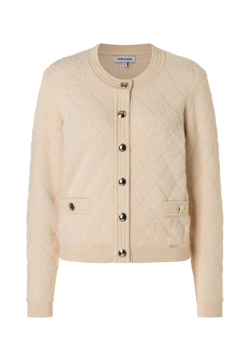 Beige gewatteerde textuur cardigan met lange mouwen, ronde hals, gouden knopen aan de voorkant en twee knoopzakken op taillehoogte.