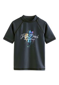 Trumpomis rankovėmis juodas apsauginis marškinėlis su spalvinga palmės medžio grafika ir užrašu „Palm Beach, Florida“. Pagamintas iš tamprios, lygios medžiagos.