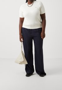 Tommy Hilfiger Curve T-shirt con stampa - off-white