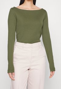 GAP Långärmad tröja - green