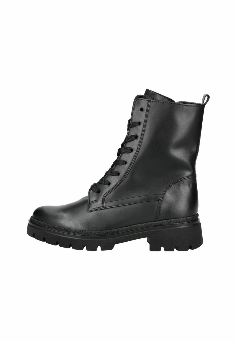 Botte de combat en cuir noir à lacets avec semelle épaisse et tige haute jusqu'à la cheville, vue de côté droit sur fond blanc.