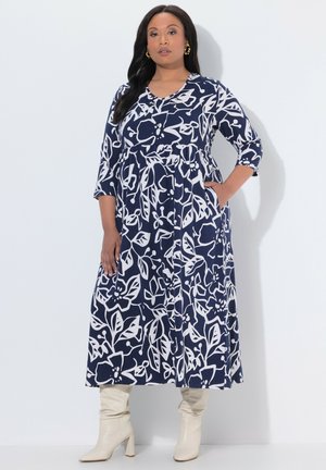 FLORAL PRINT POCKET - Žerzejové šaty - marine