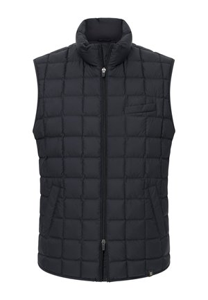 Gilet matelassé noir avec un col haut, une fermeture éclair à l'avant et deux poches latérales. Présente un accent logo discret sur l'ourlet.