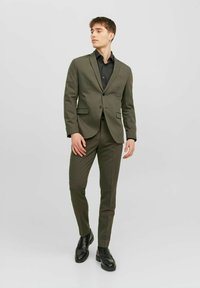 Jack & Jones PREMIUM JPRFRANCO TROUSER - Pantalones chinos - grape leaf