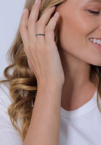 Elli - BASIC CHIC - Ring - silber Thumbnail Image 1