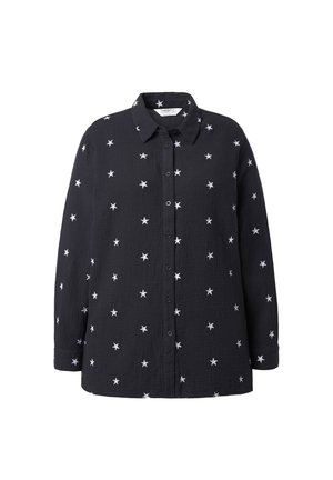Camisa de botones negra hecha de un tejido texturizado, con bordado de estrellas blancas por toda la prenda y un cuello clásico. Mangas largas, corte relajado.