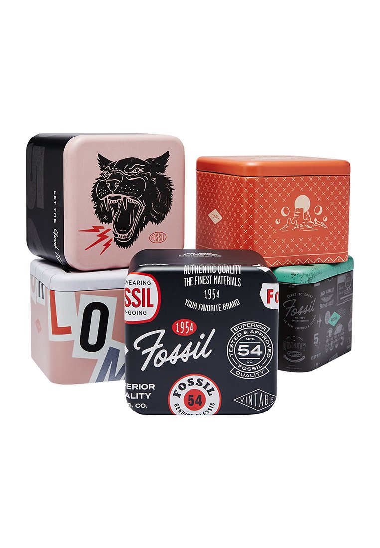 Juego de cinco cajas de metal cuadradas, con diversos diseños y colores: negro, rosa, naranja y verde, con ilustraciones gráficas y texto.