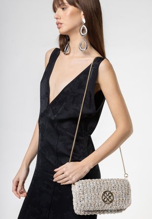V73, PATTINA GRETA - Clutch - argento