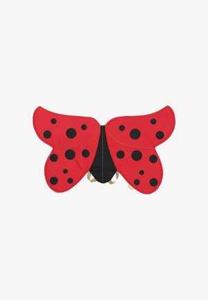 Alas de mariposa rojas con lunares negros, de material de tela, bordes redondeados, con un centro negro y correas beige para llevar.