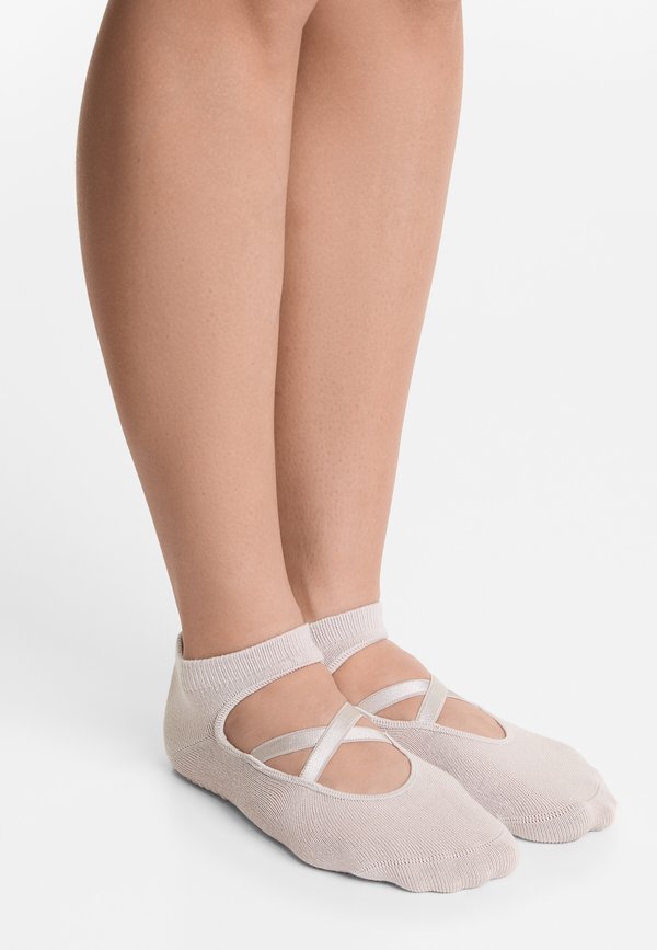 2 PAIRS OF YOGA AND PILATES WITH CROSSOVER STRAPS  - Socken - beige