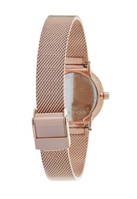 Růžově pozlacené síťové hodinky s odolným kovovým páskem, kulatým pouzdrem, minimalistickým designem a hladkým zapínáním pro bezpečné uchycení.