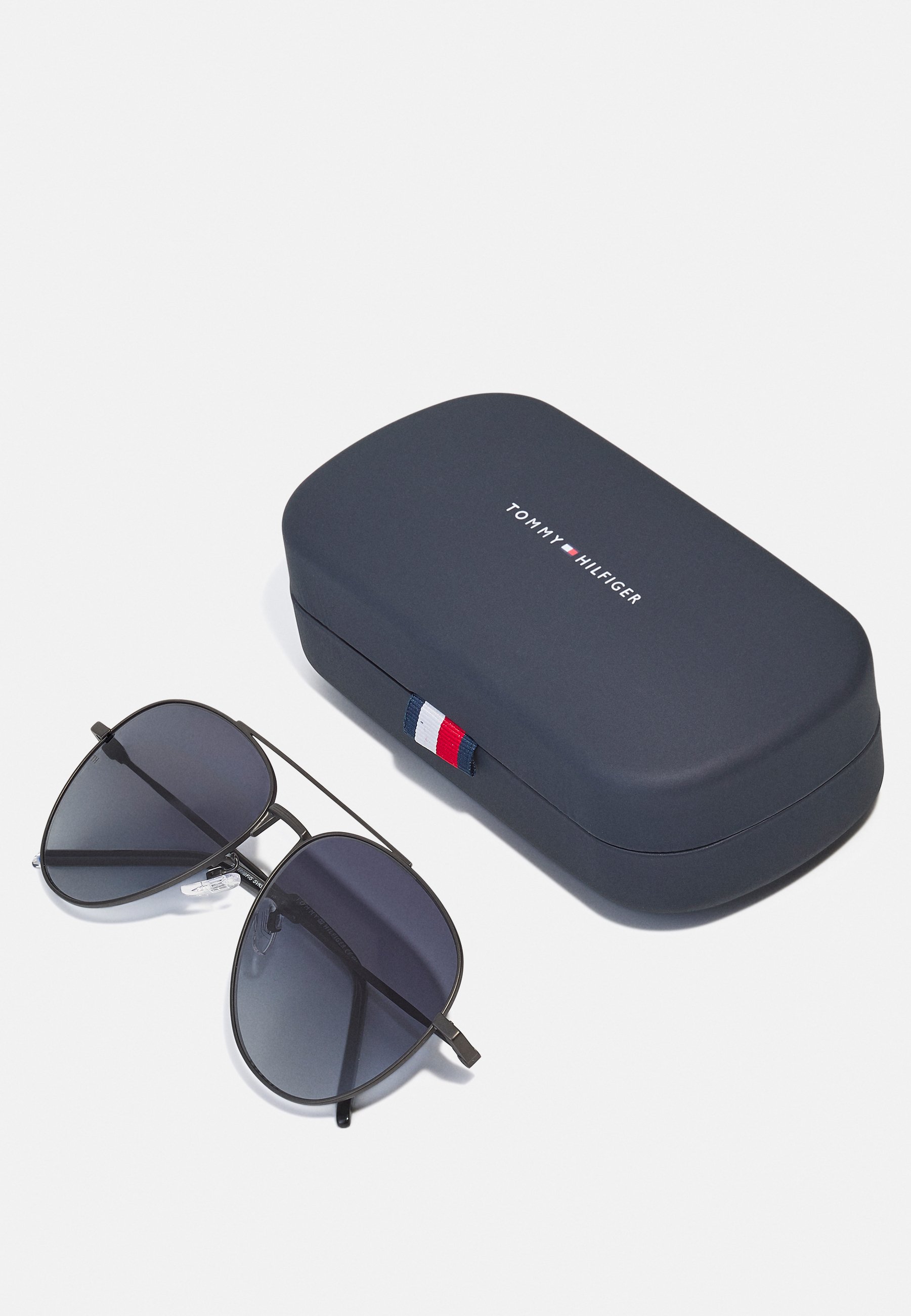 tommy hilfiger scott sunglasses