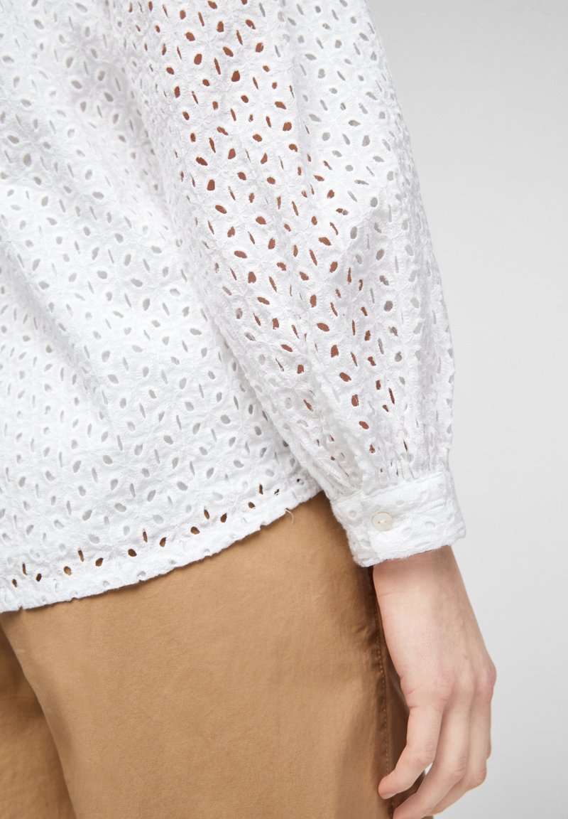 S Oliver Animee De Broderie Anglaise Blouse White Zalando De