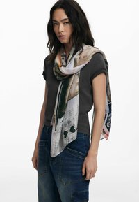Desigual - Szal