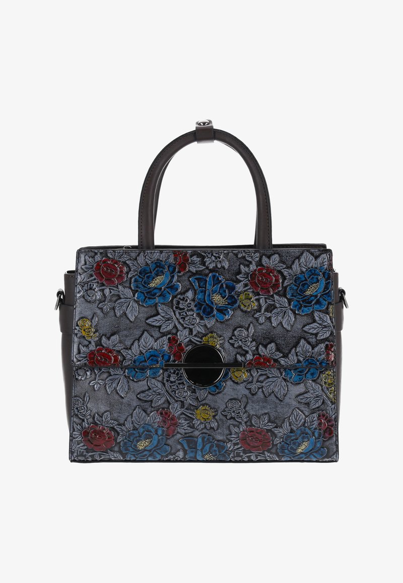 Kabelka s květinovým reliéfním vzorem v modré, červené a žluté barvě na šedém pozadí, vybavená dvěma horními uchy a kruhovým kovovým detailem.