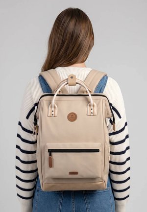 Cabaia, ADVENTURER MAXI - Tagesrucksack - beige