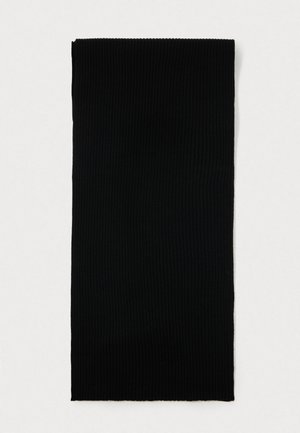 Scarf rettangolare nera in maglia a coste stesa su uno sfondo bianco.