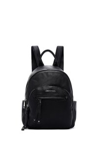 Sac à dos en cuir noir avec finition texturée, forme arrondie, bretelles réglables, poche zippée à l'avant et logo de la marque sur le devant supérieur.