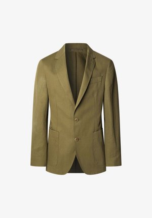 Olivovo zelený ľanový blejzer s klopovým golierom, dvojitým zapínaním a dvoma prednými vreckami; obsahuje jedno vrecko na hrudi a rozparok na chrbte.