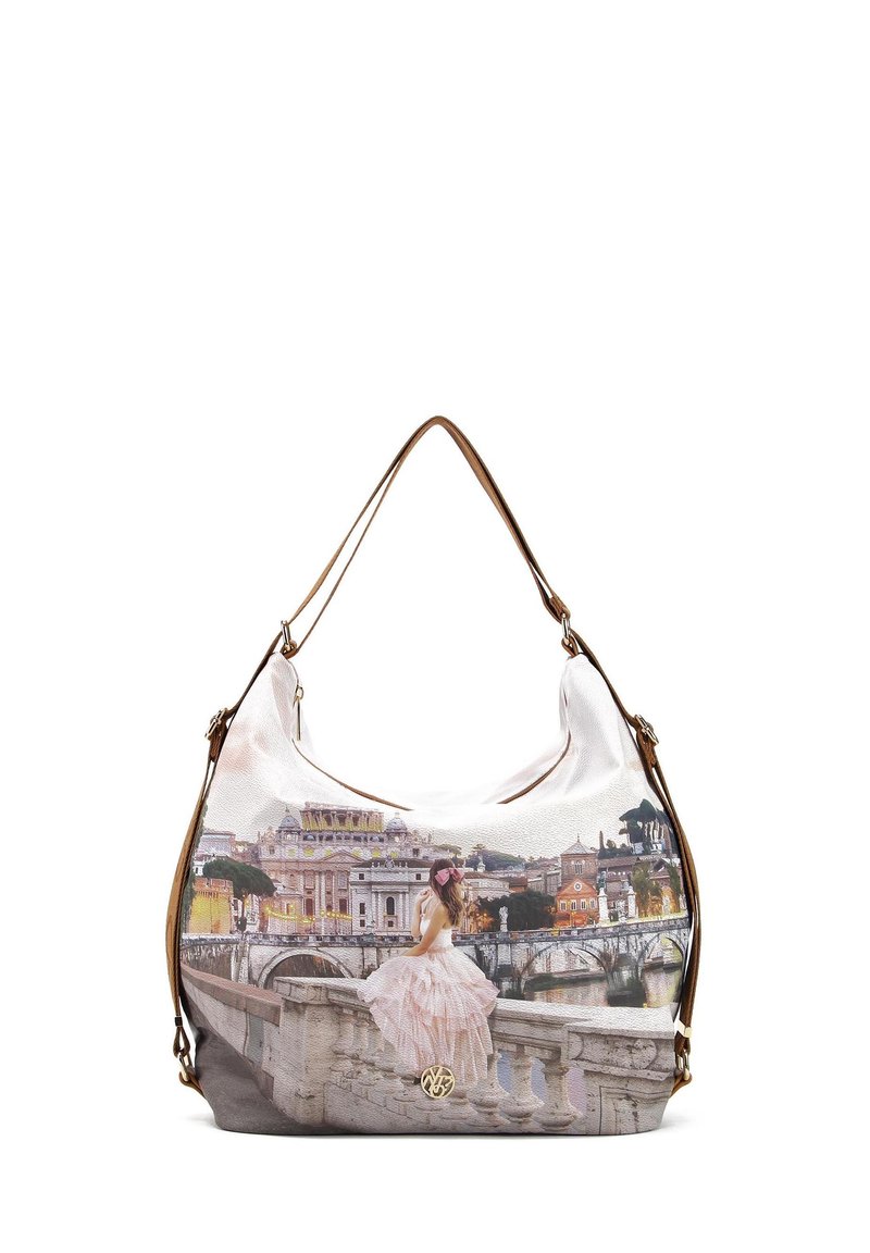 Borsa hobo con stampa fotografica di una città, realizzata in ecopelle testurizzata con una combinazione di colori beige e marrone.