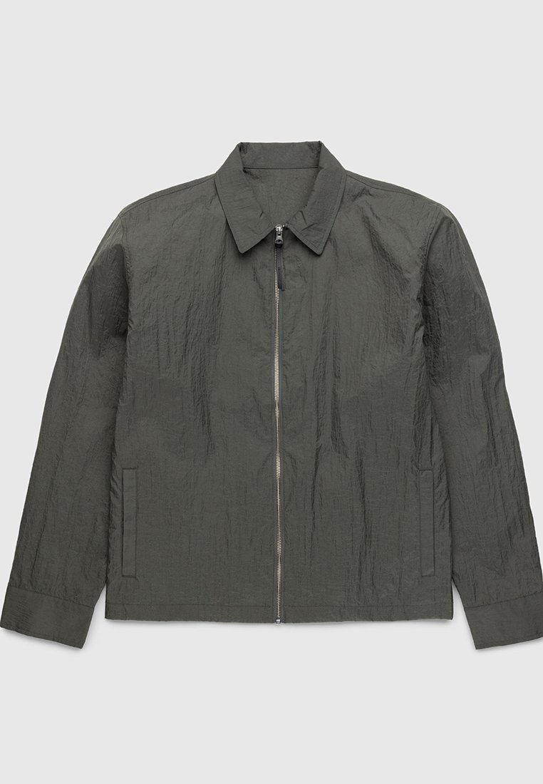 Leichte Jacke