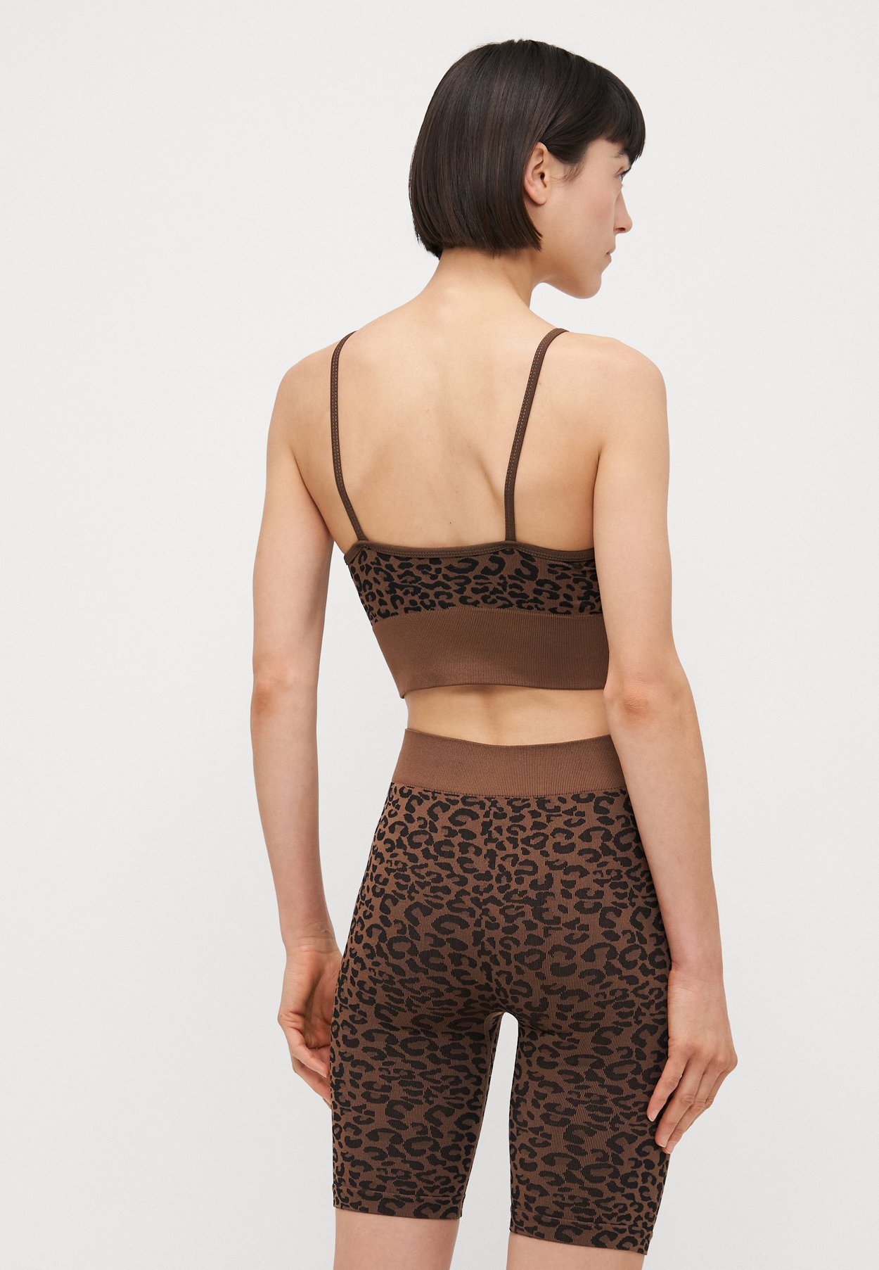 ONLJUNGLE SEAMLESS V NECK