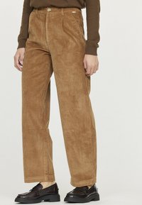 Lee Cooper JOLINA - Pantalon classique - camel