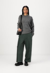 Marc O'Polo DENIM CREW NECK LONG SLEEVE CHUNKY - Džemperis - dark shadow melange