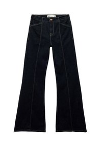 Donkerblauwe flare jeans van denim, met voorzakken, een knoopsluiting en contrasterende stiksels langs de naden.