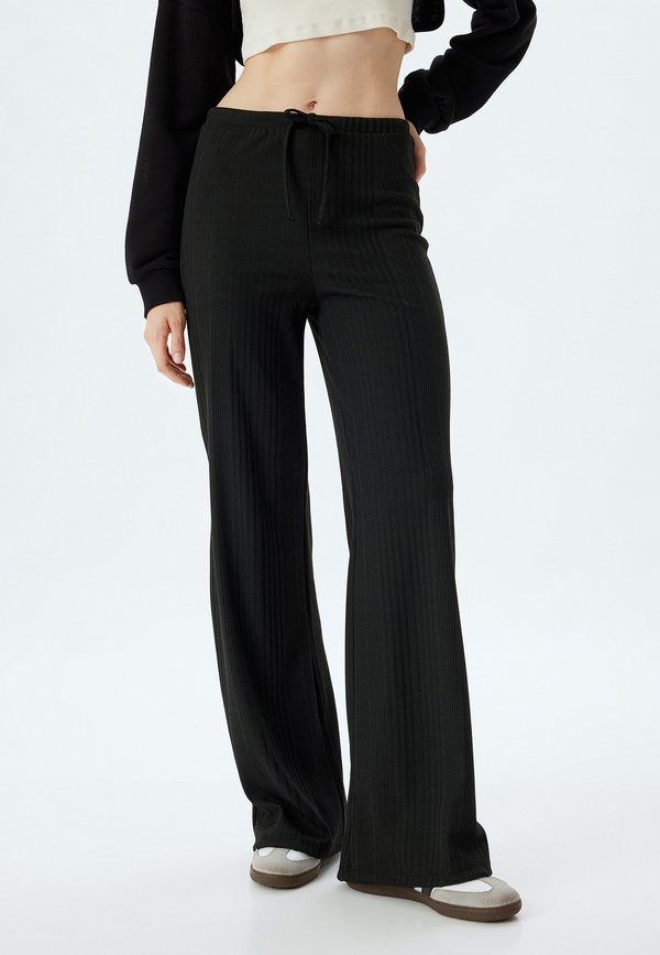 WIDE LEG - Jogginghose