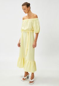 Koton OFF THE SHOULDER BELTED - Vestido largo - yellow