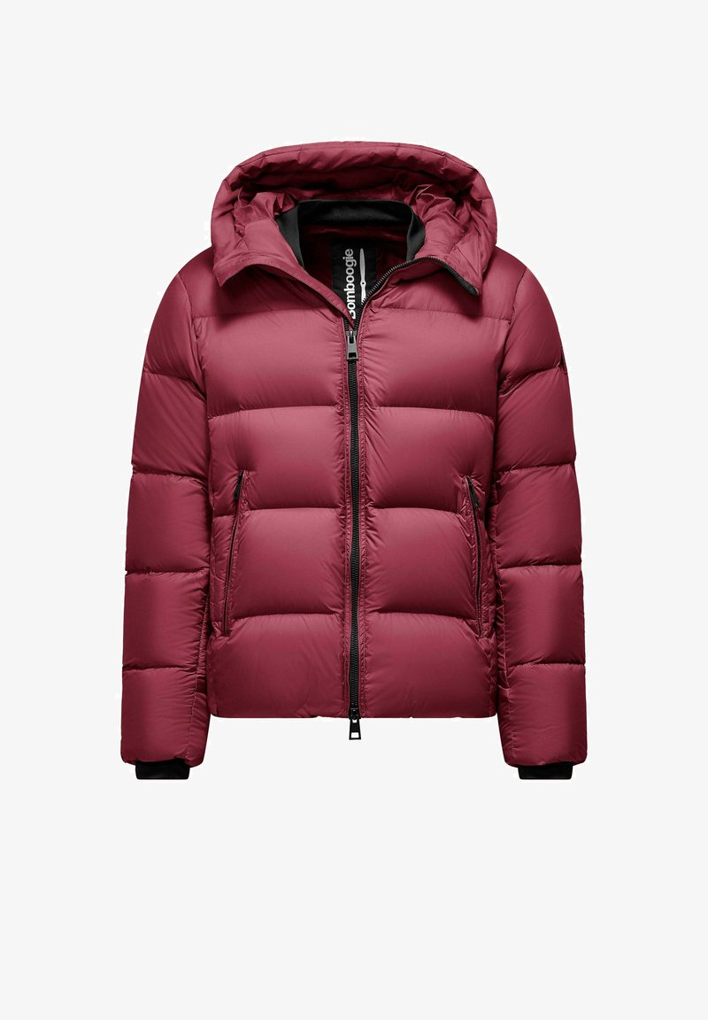 Bordeaux kleurige pufferjas met een capuchon, gekenmerkt door horizontaal gestikte secties, een rits aan de voorkant en zwarte manchetten. Glad, glanzend materiaal.