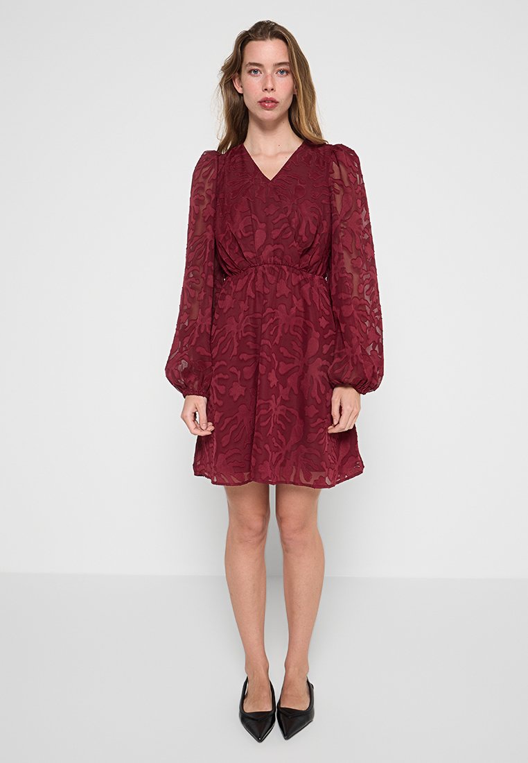 YAS Jurk bordeauxrood YAS Jurk bordeauxrood